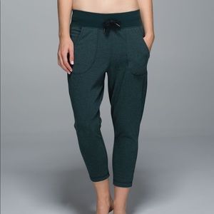 Lululemon free fall crop pant